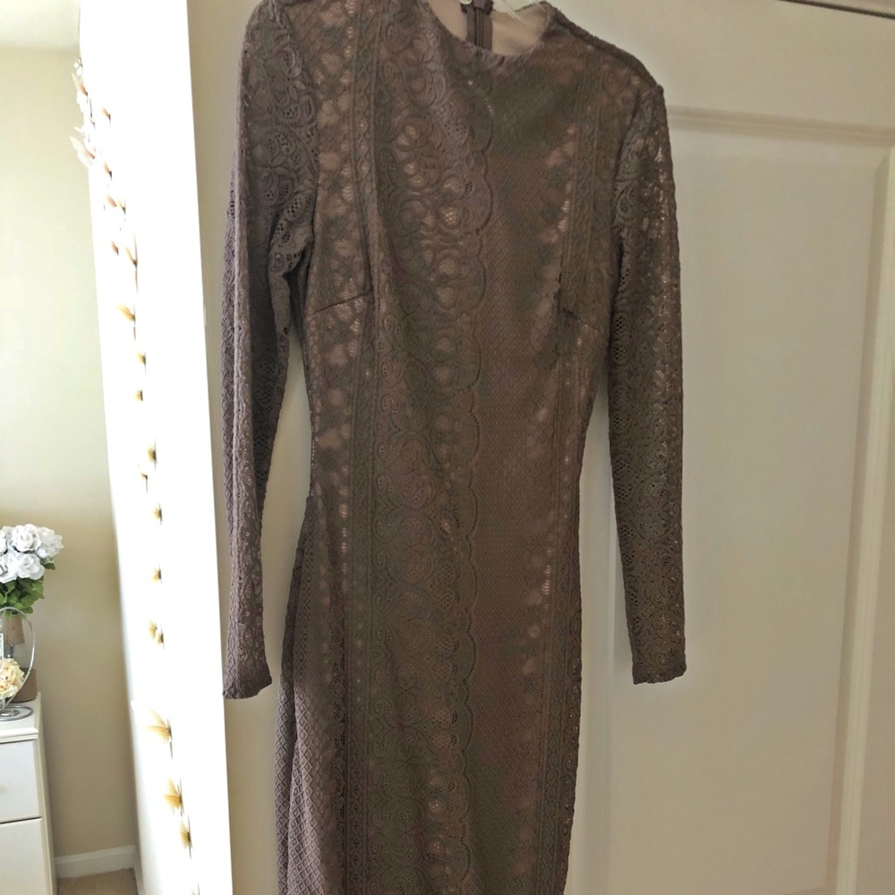 ✅DRESS✅ - Picture 3 of 6